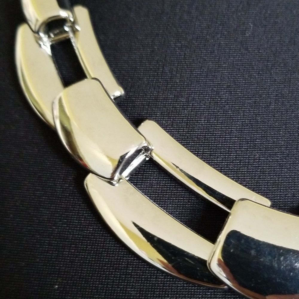 Necklace - Picture 3 of 3